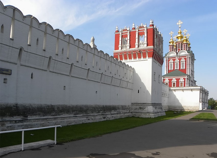 Хамовники. Новодевичий монастырь. фасады