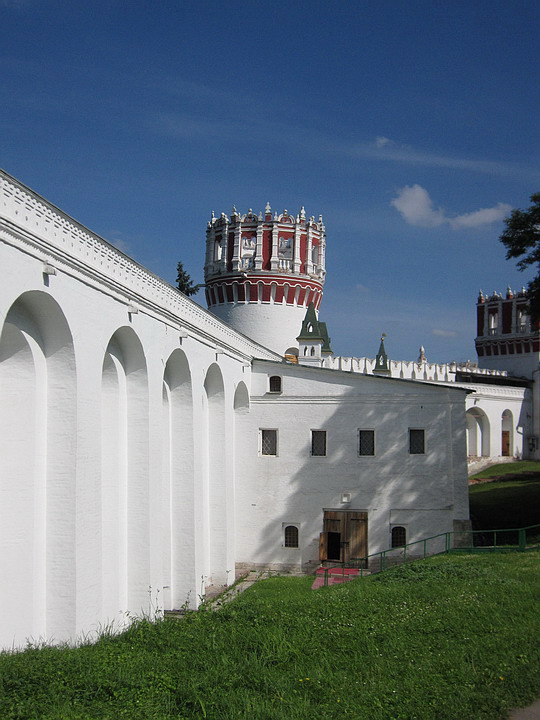 Хамовники. Новодевичий монастырь. дополнительная информация, Напрудная башня с караульней.