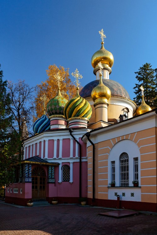 Ново-Переделкино. Церковь Спаса Преображения в Переделкине. архитектурные детали