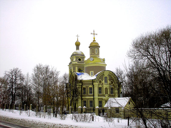 Церковь Николая Чудотворца в Троекурове, Очаково-Матвеевское (Западный административный округ (ЗАО), г. Москва). фасады, Церковь Святителя Николая (вид с Троекуровского проезда)