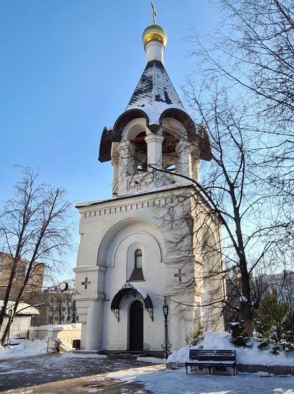 Церковь Евфросинии Московской (новая), Котловка (Юго-Западный административный округ (ЮЗАО), г. Москва). дополнительная информация, Колокольня, вид с севера