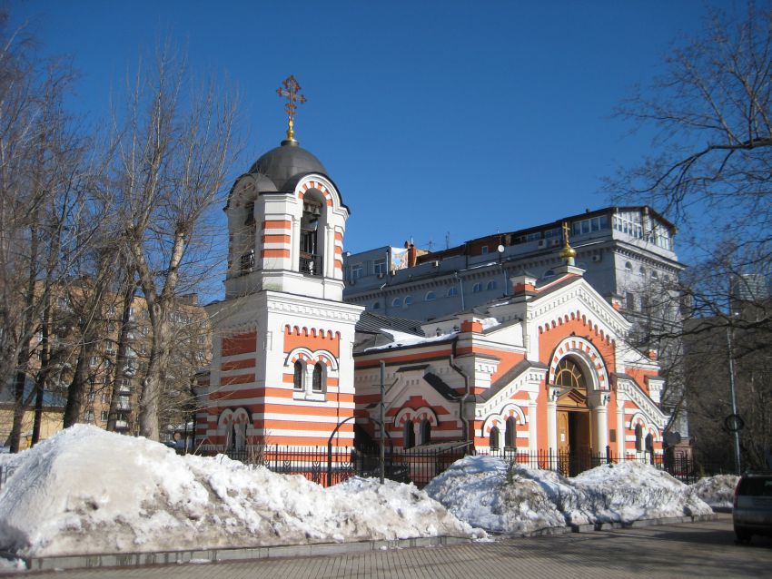Дорогомилово. Церковь Михаила Архангела при Кутузовской избе. общий вид в ландшафте