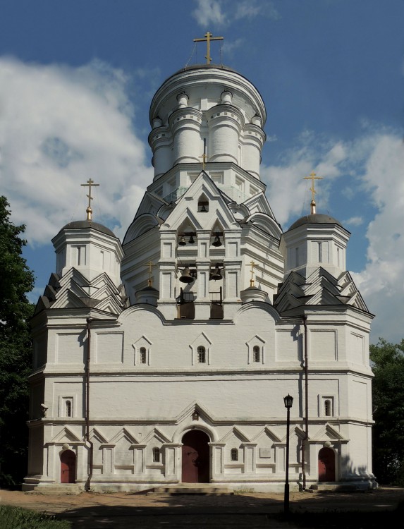 Церковь Усекновения главы Иоанна Предтечи в Дьякове, Нагатинский затон (Южный административный округ (ЮАО), г. Москва). фасады