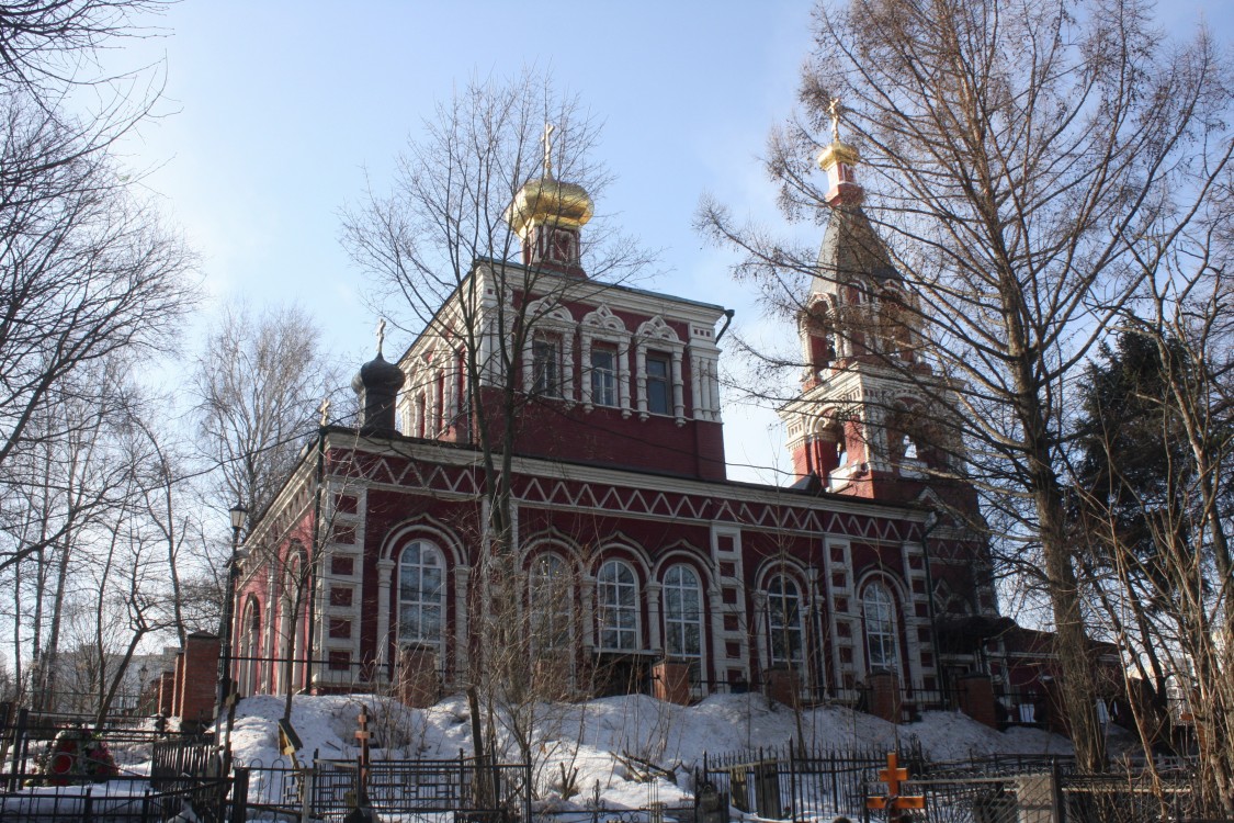 Северное Бутово. Церковь Параскевы Пятницы в Качалове. фасады