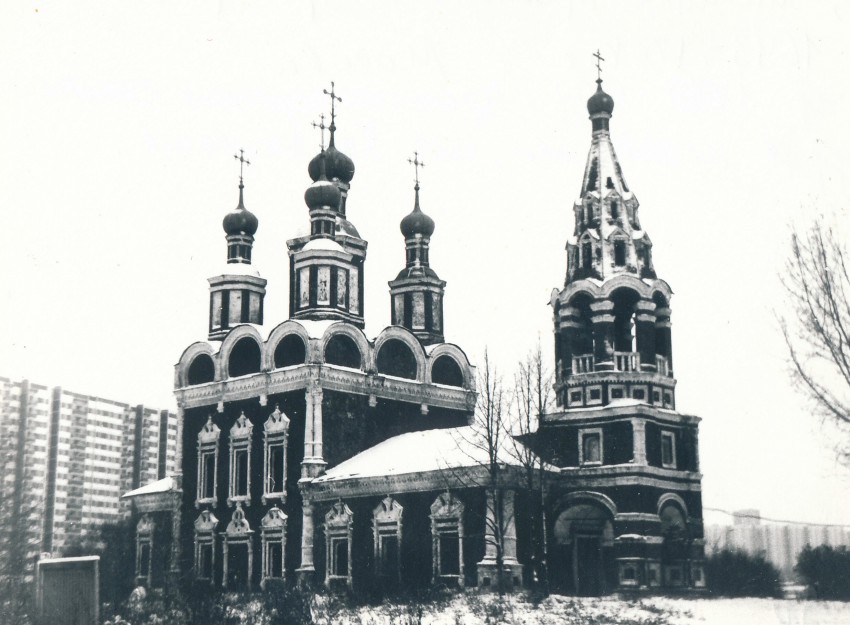 Тропарёво-Никулино. Церковь Михаила Архангела в Тропарёве. фасады