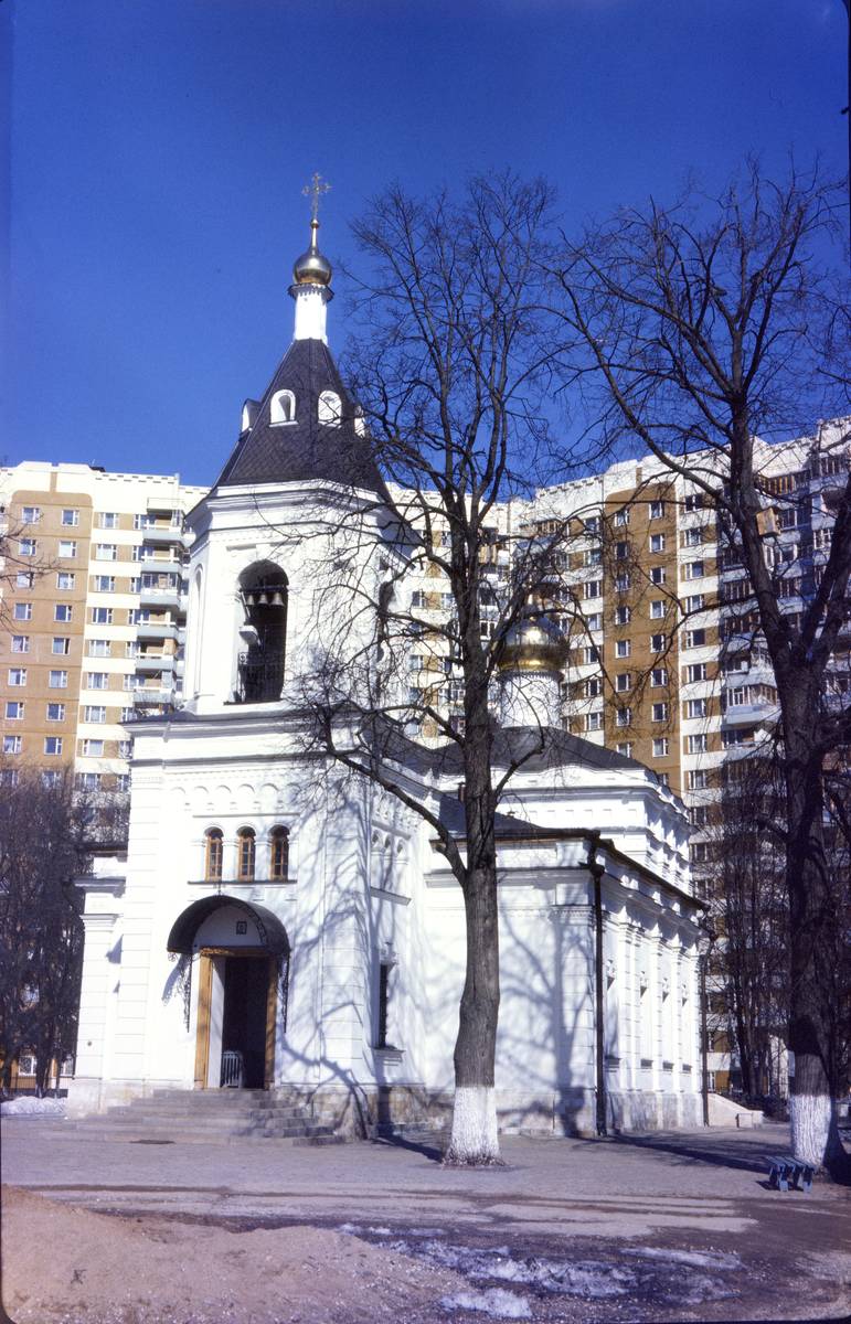 фасады. Церковь Благовещения Богородицы в селе Федосьине (Солнцеве), Ново-Переделкино (Западный административный округ (ЗАО), г. Москва)