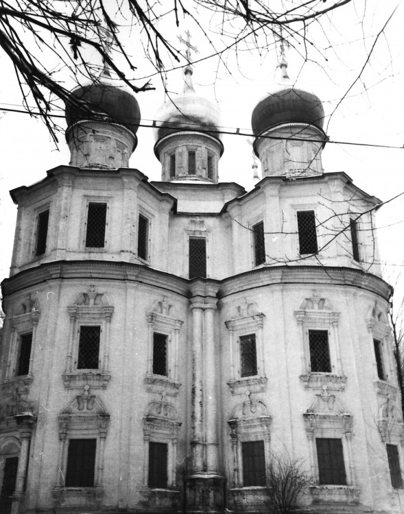 Ясенево. Церковь Казанской иконы Божией Матери в Узком. фасады