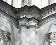 Церковь Казанской иконы Божией Матери в Узком, Капители парных колонн церкви Казанской иконы Божией Матери в Узком, Москва, Юго-Западный административный округ (ЮЗАО), г. Москва