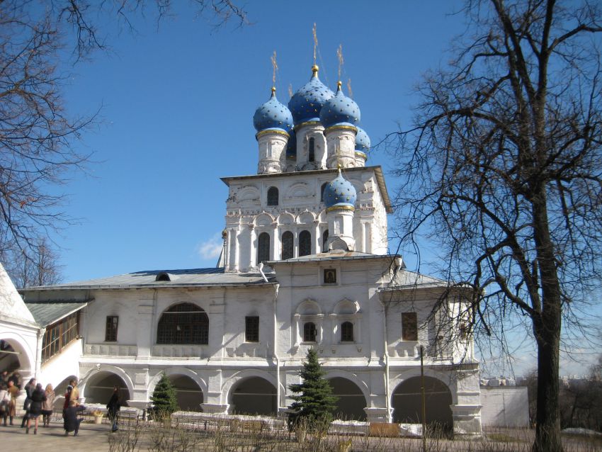 Нагатинский затон. Церковь Казанской иконы Божией Матери в Коломенском. фасады