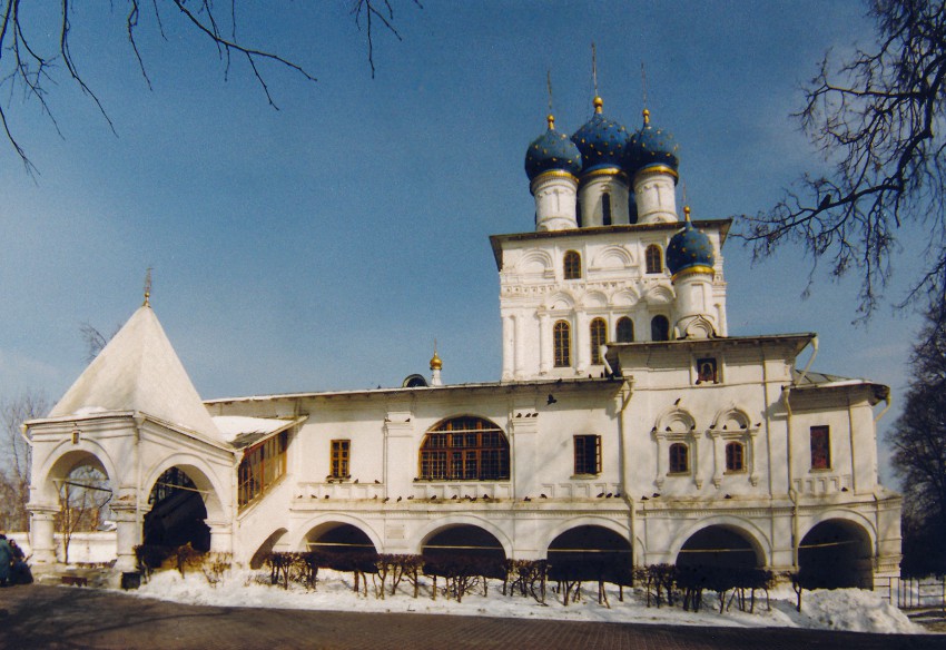 Церковь Казанской иконы Божией Матери в Коломенском, Нагатинский затон (Южный административный округ (ЮАО), г. Москва). фасады