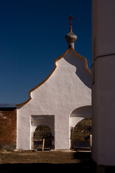 Старая Ладога. Никольский мужской монастырь. дополнительная информация, Святые врата
