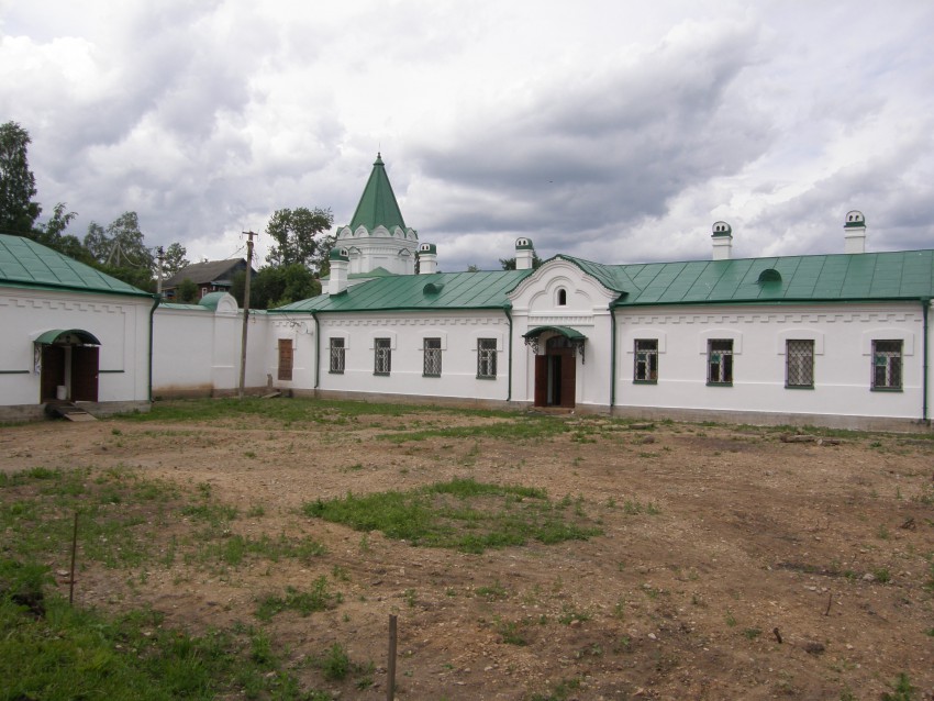 Монастырь келейный корпус