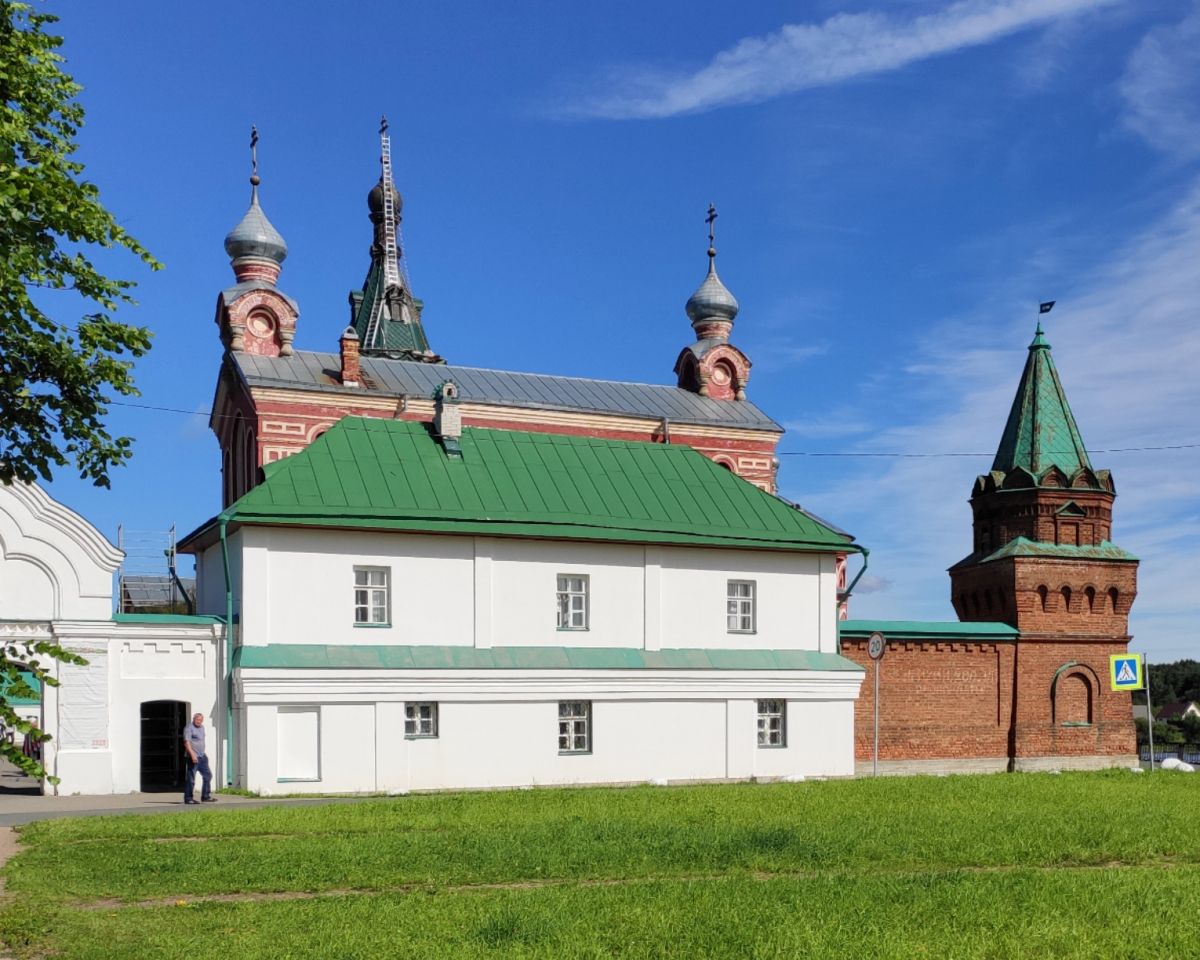 Старая Ладога. Никольский мужской монастырь. дополнительная информация, Гостиничный корпус