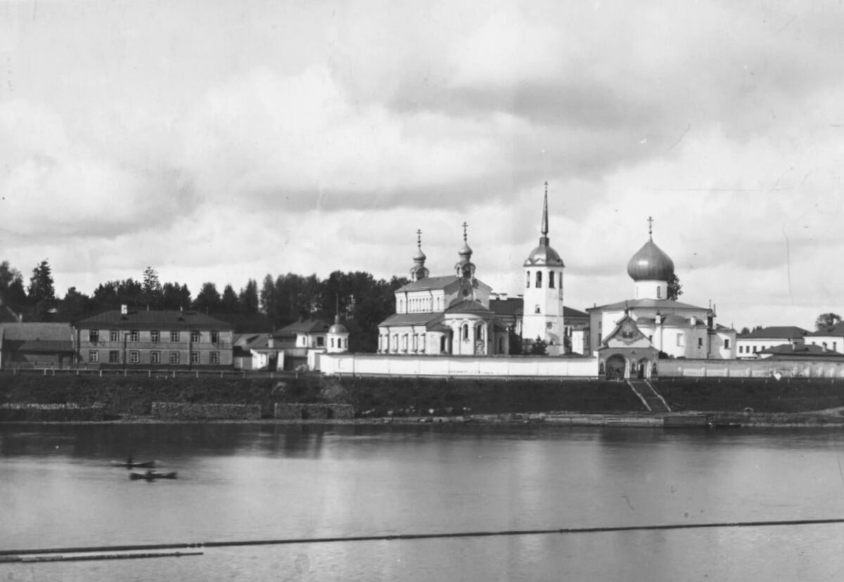 Никольский мужской монастырь, Старая Ладога (Волховский район, Ленинградская область). архивная фотография, С сайта Свято-Никольского монастыря села Старая Ладога.
