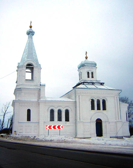 Волхов, город. Церковь Илии Пророка в Плеханове. фасады