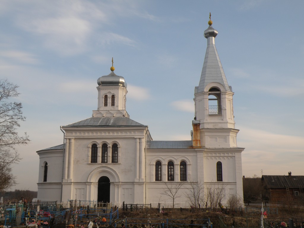 Волхов, город. Церковь Илии Пророка в Плеханове. фасады