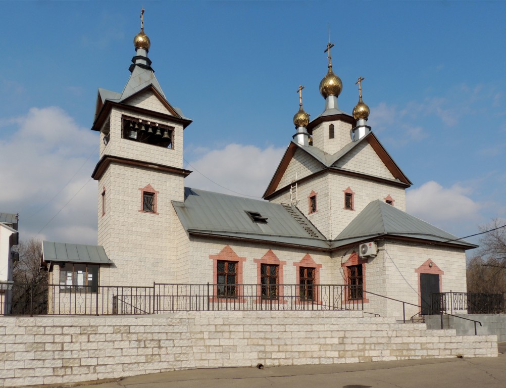 Люблино. Церковь Тихона, патриарха Всероссийского, в Люблине. фасады