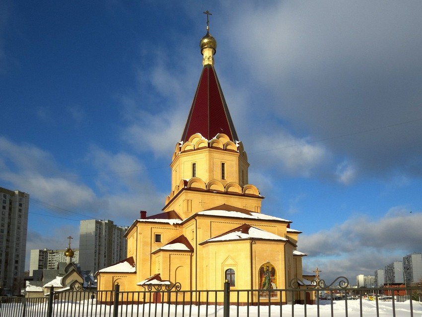 Церковь Усекновения главы Иоанна Предтечи в Братееве, Братеево (Южный административный округ (ЮАО), г. Москва). фасады
