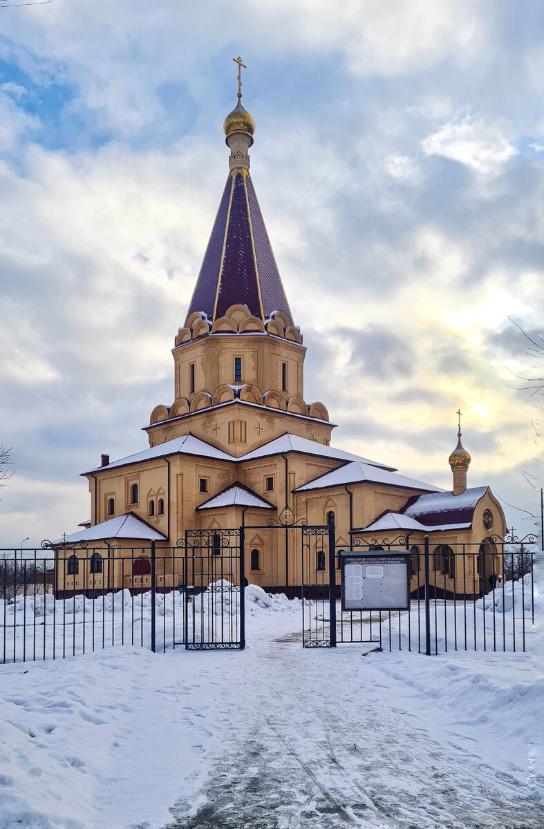 Церковь Усекновения главы Иоанна Предтечи в Братееве, Братеево (Южный административный округ (ЮАО), г. Москва). фасады