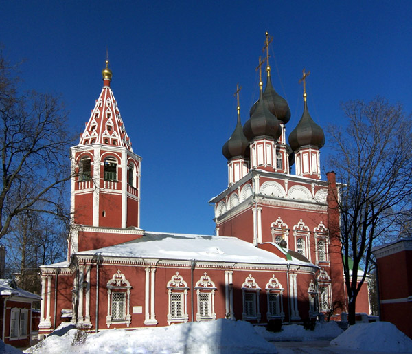 Донской. Церковь Ризоположения (Положения ризы Господней в Успенском соборе в Москве) на Донской. фасады