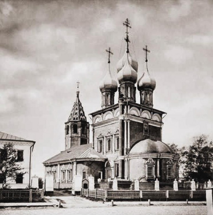 Церковь Ризоположения (Положения ризы Господней в Успенском соборе в Москве) на Донской, Донской (Южный административный округ (ЮАО), г. Москва). архивная фотография, фото с сайта pastvu.com