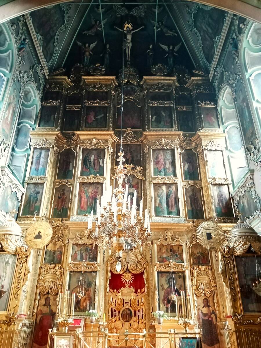 Церковь Ризоположения (Положения ризы Господней в Успенском соборе в Москве) на Донской, Донской (Южный административный округ (ЮАО), г. Москва). интерьер и убранство, Вид на алтарь     