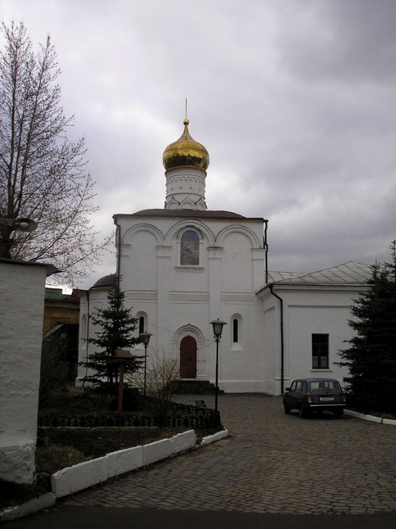 Даниловский. Церковь Рождества Пресвятой Богородицы в Старом Симонове. фасады