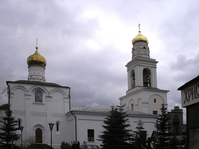 Даниловский. Церковь Рождества Пресвятой Богородицы в Старом Симонове. фасады