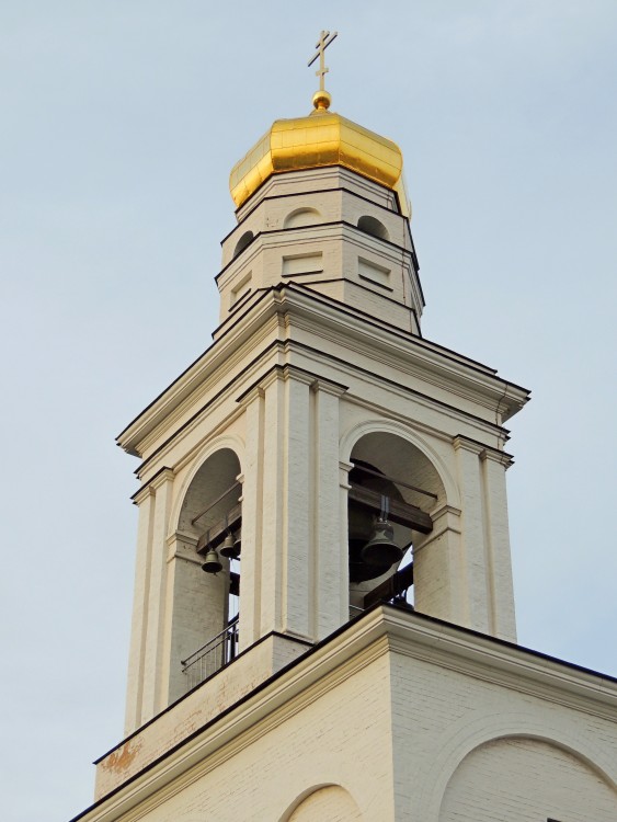 Церковь Рождества Пресвятой Богородицы в Старом Симонове, Даниловский (Южный административный округ (ЮАО), г. Москва). архитектурные детали, Завершение колокольни