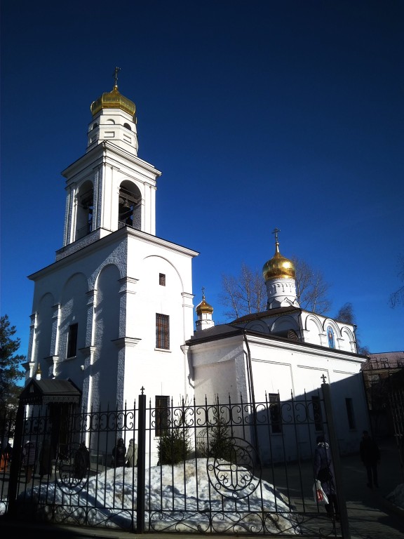 Даниловский. Церковь Рождества Пресвятой Богородицы в Старом Симонове. фасады