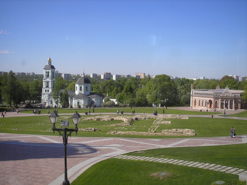 Осень в Царицыно Живоносный источник