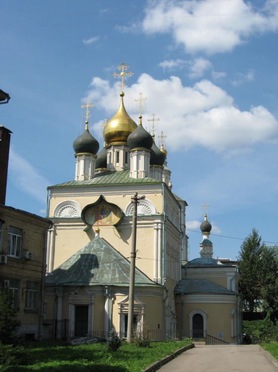 Даниловский. Церковь Троицы Живоначальной в Кожевниках. фасады