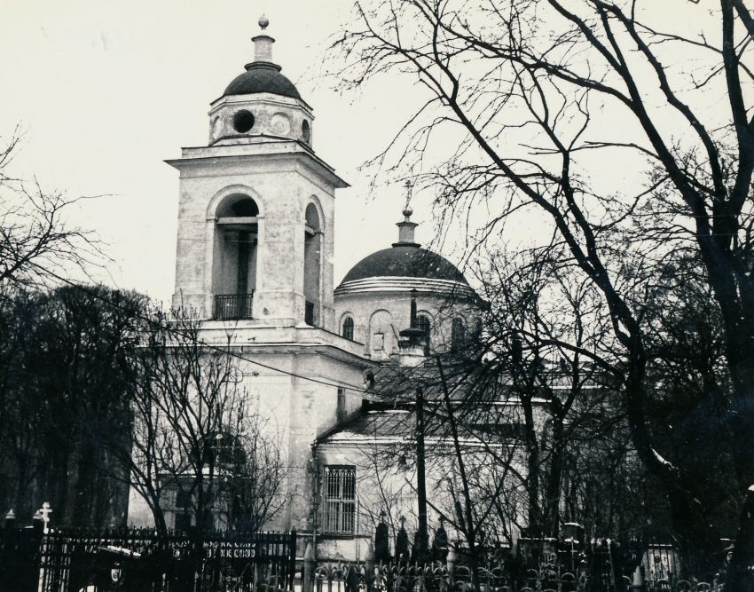 Донской. Церковь Сошествия Святого Духа на Даниловском кладбище. архивная фотография
