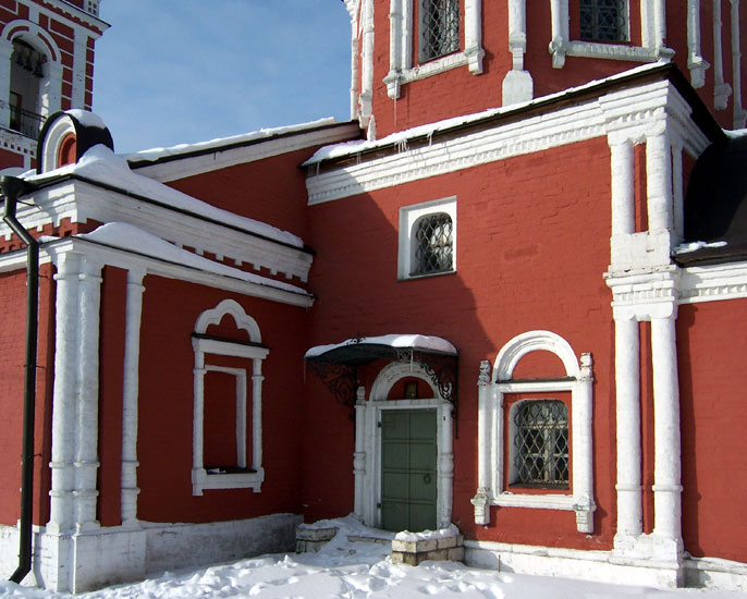Церковь Покрова Пресвятой Богородицы в Покровском на Городне, Чертаново Южное (Южный административный округ (ЮАО), г. Москва). архитектурные детали