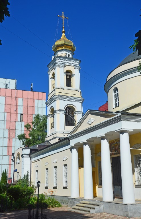 Церковь Зосимы и Савватия Соловецких в Гольянове, Гольяново (Восточный административный округ (ВАО), г. Москва). фасады