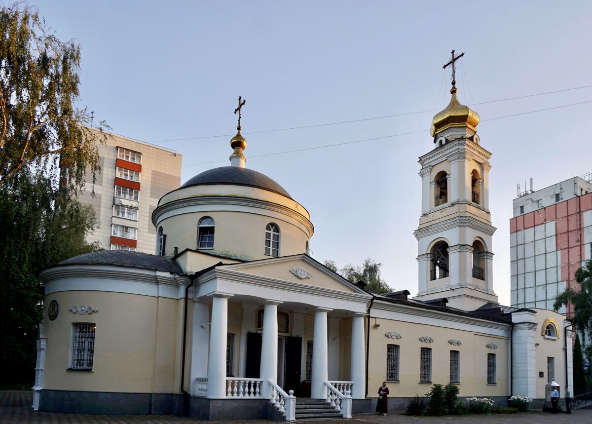 Церковь Зосимы и Савватия Соловецких в Гольянове, Гольяново (Восточный административный округ (ВАО), г. Москва). фасады