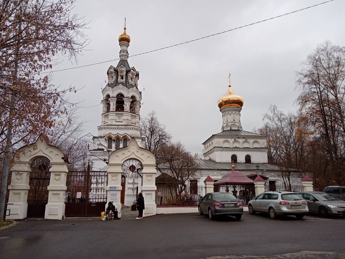 Церковь Илии Пророка в Черкизове, Преображенское (Восточный административный округ (ВАО), г. Москва). общий вид в ландшафте, Вид на храм с юга