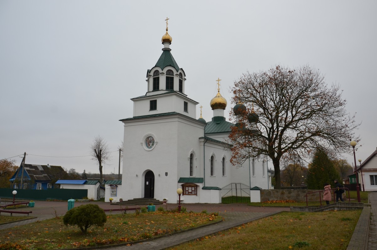 Церковь Троицы Живоначальной, Мир (Кореличский район, Беларусь, Гродненская область). фасады