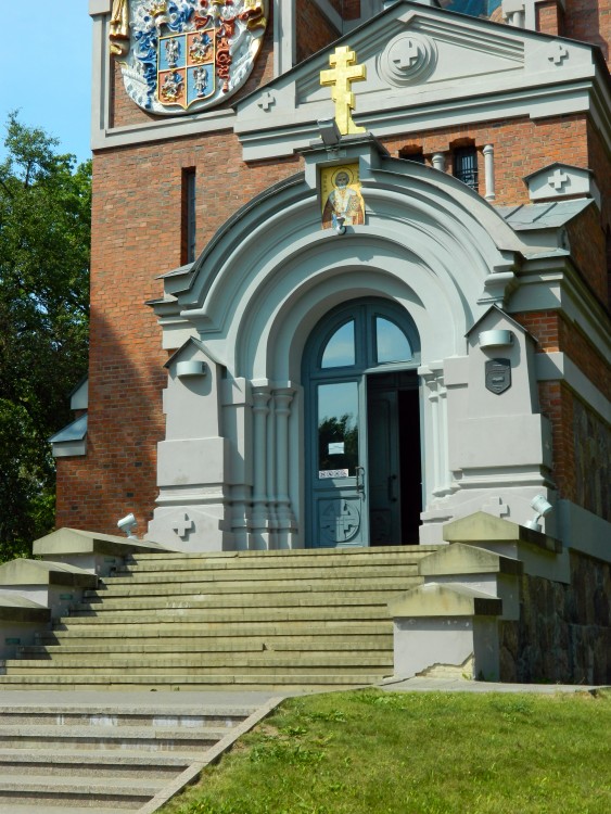 Церковь Николая Чудотворца (усыпальница Святополк-Мирских), Мир (Кореличский район, Беларусь, Гродненская область). архитектурные детали