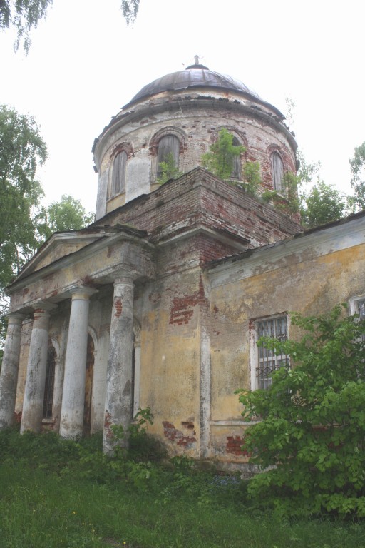Церковь Покрова Пресвятой Богородицы, Алексеевское (Рамешковский район, Тверская область). фасады