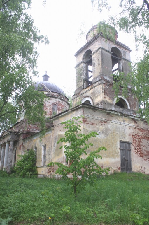 Церковь Покрова Пресвятой Богородицы, Алексеевское (Рамешковский район, Тверская область). фасады