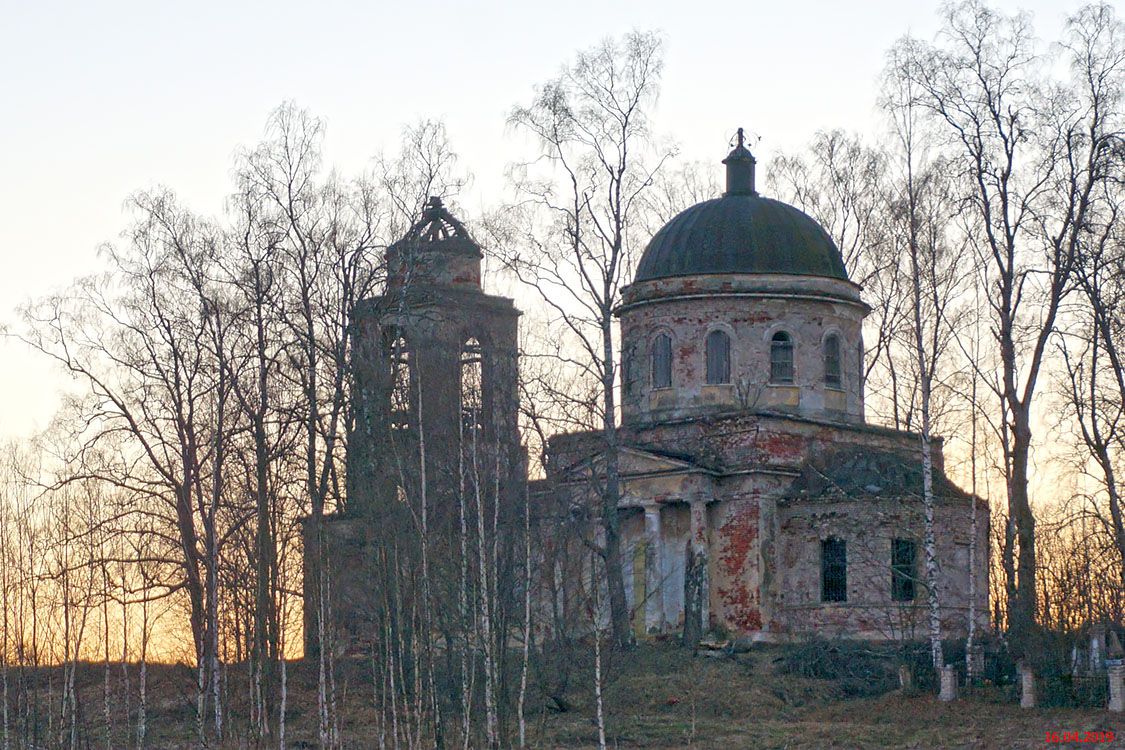 Алексеевское. Церковь Покрова Пресвятой Богородицы. фасады