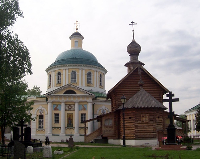 Косино-Ухтомский. Церковь Успения Пресвятой Богородицы в Косине. фасады, Успенская и Тихоновская церкви