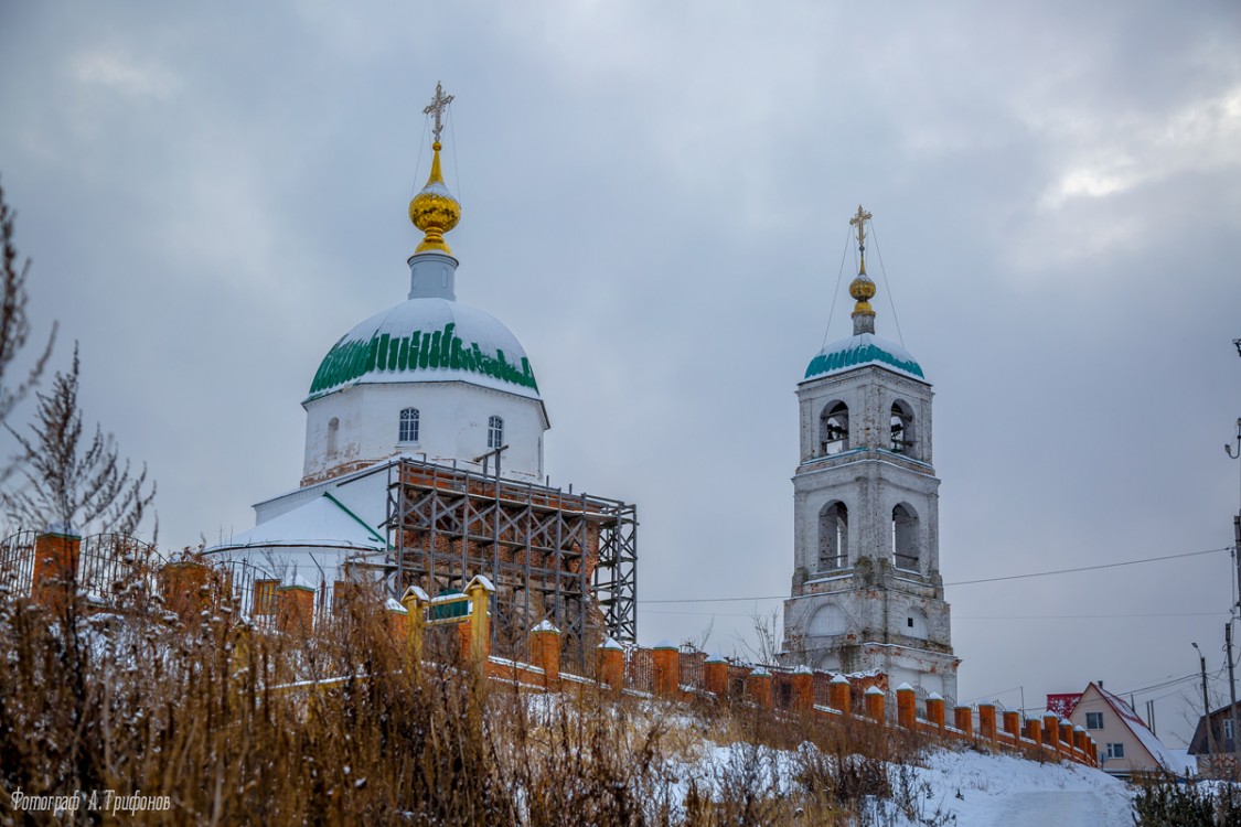 Карачарово. Церковь Троицы Живоначальной. фасады