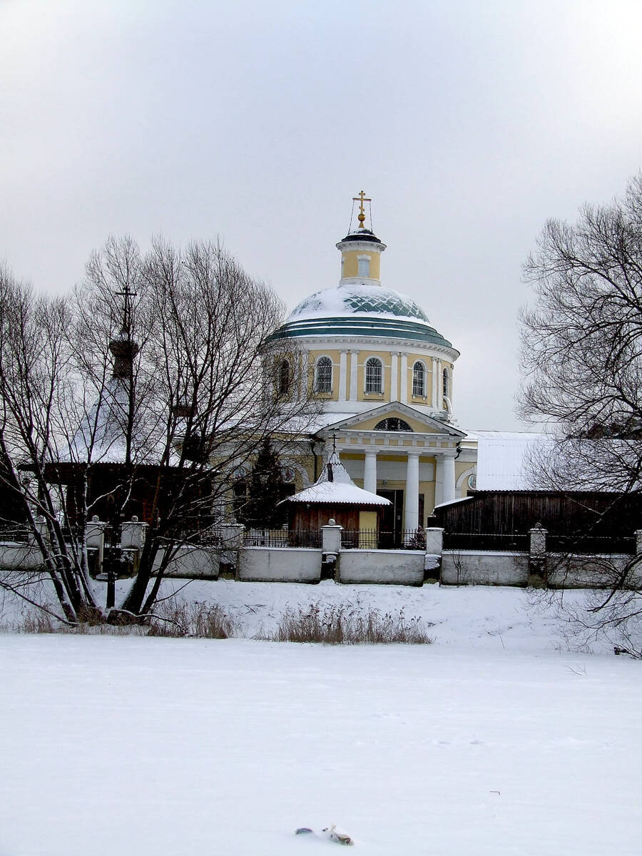 Церковь Успения Пресвятой Богородицы в Косине, Косино-Ухтомский (Восточный административный округ (ВАО), г. Москва). фасады