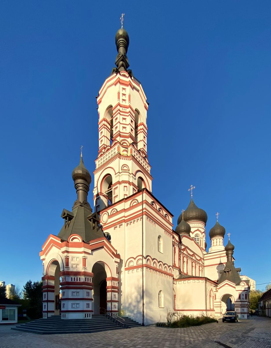 Церковь Димитрия Солунского на Благуше, Соколиная Гора (Восточный административный округ (ВАО), г. Москва). фасады, Вид с юго-запада