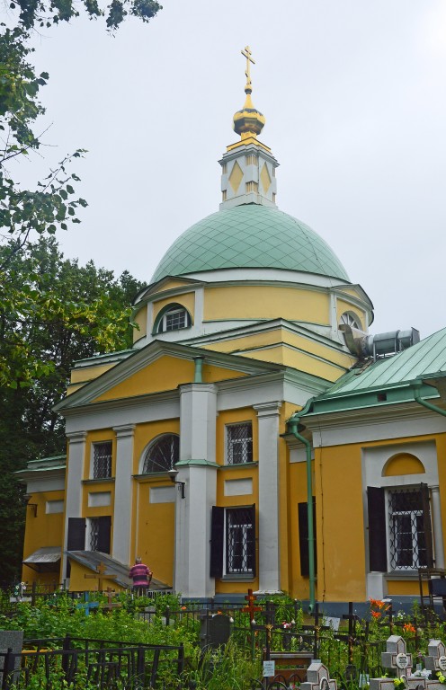 Ивановское. Церковь Рождества Иоанна Предтечи в Ивановском. фасады