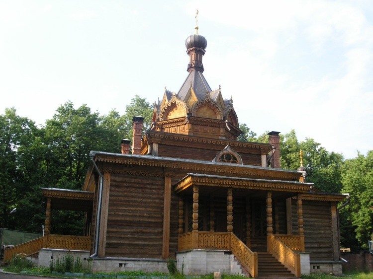 Церковь Тихона Задонского на Ширяевом поле в Сокольниках (новая), Сокольники (Восточный административный округ (ВАО), г. Москва). фасады