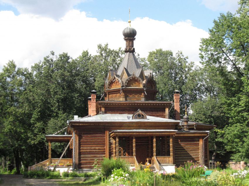 Церковь Тихона Задонского на Ширяевом поле в Сокольниках (новая), Сокольники (Восточный административный округ (ВАО), г. Москва). общий вид в ландшафте, Москва. Церковь Тихона Задонского на Ширяевом поле в Сокольниках .
