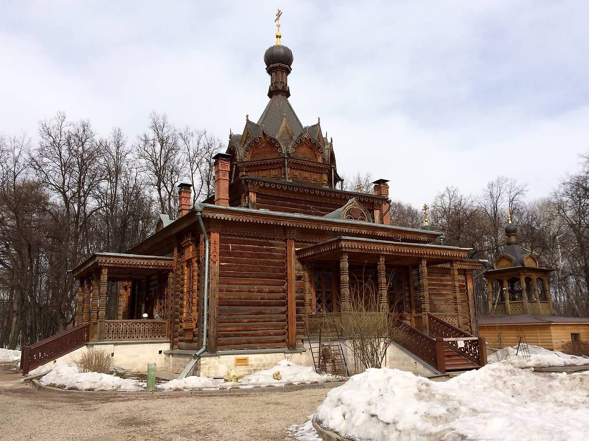 фасады. Церковь Тихона Задонского на Ширяевом поле в Сокольниках (новая), Сокольники (Восточный административный округ (ВАО), г. Москва)